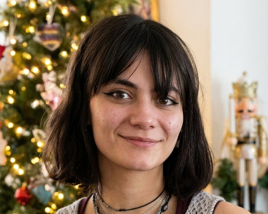 Father Desperately Searching for Seattle Daughter Missing for Two Weeks