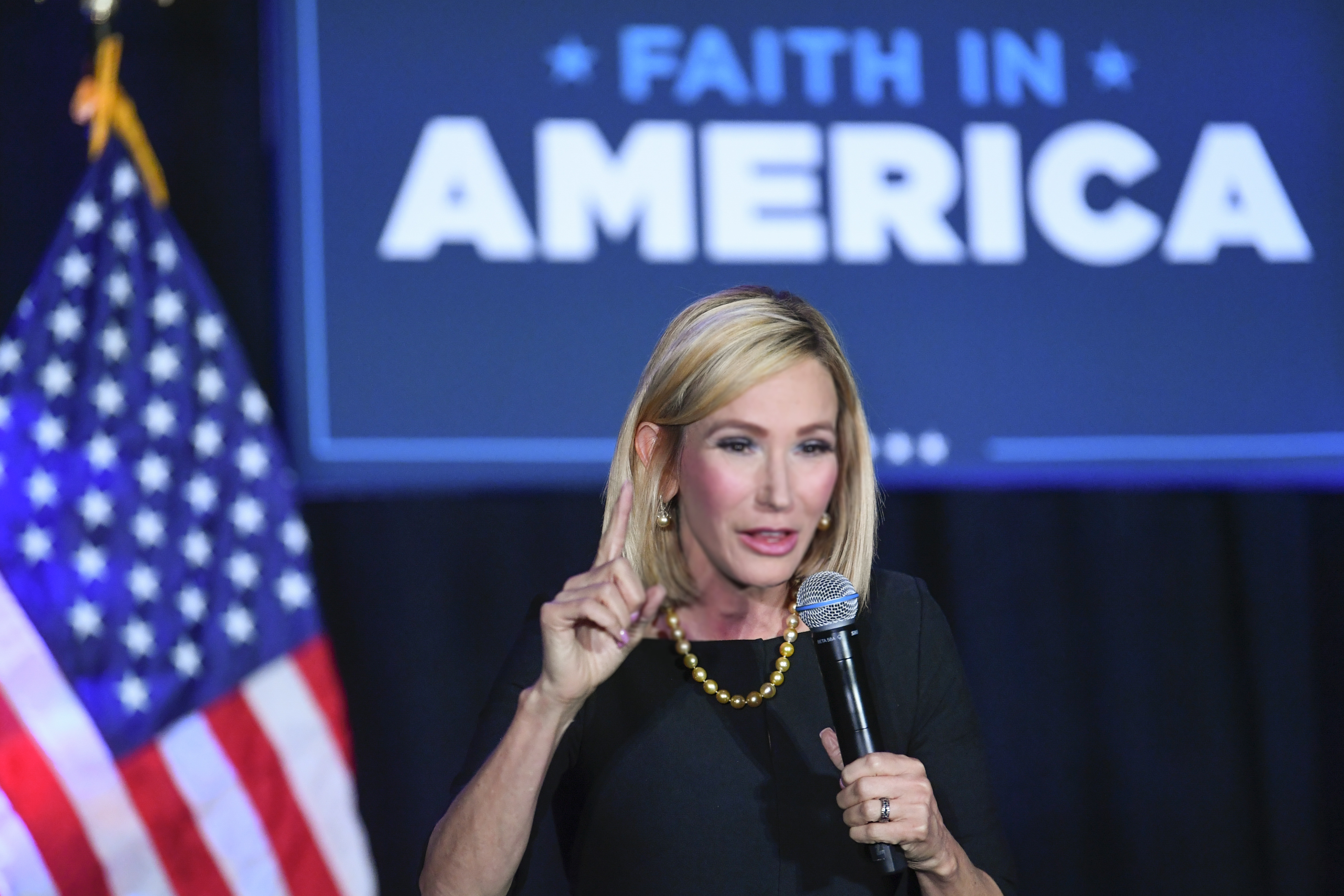 Trump’s Spiritual Advisor Says Donate 10% of Your Income to Help Israel