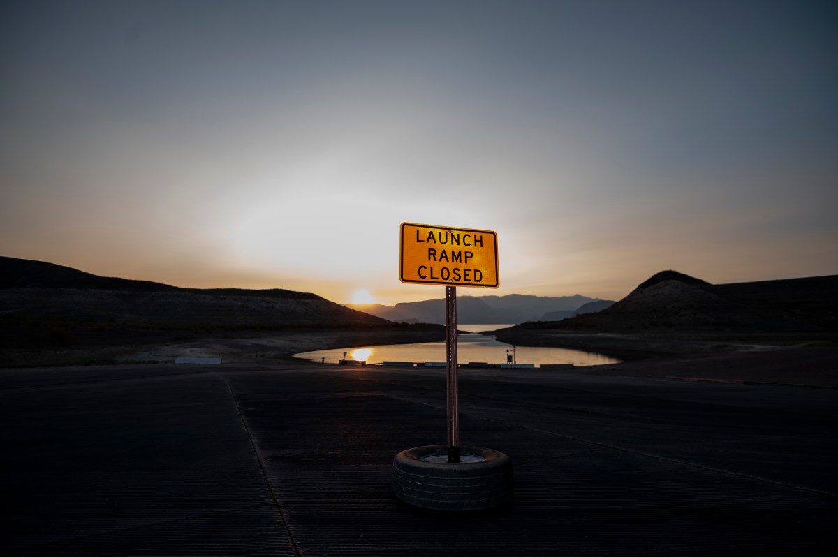 Map shows US lakes with fastest declining water levels