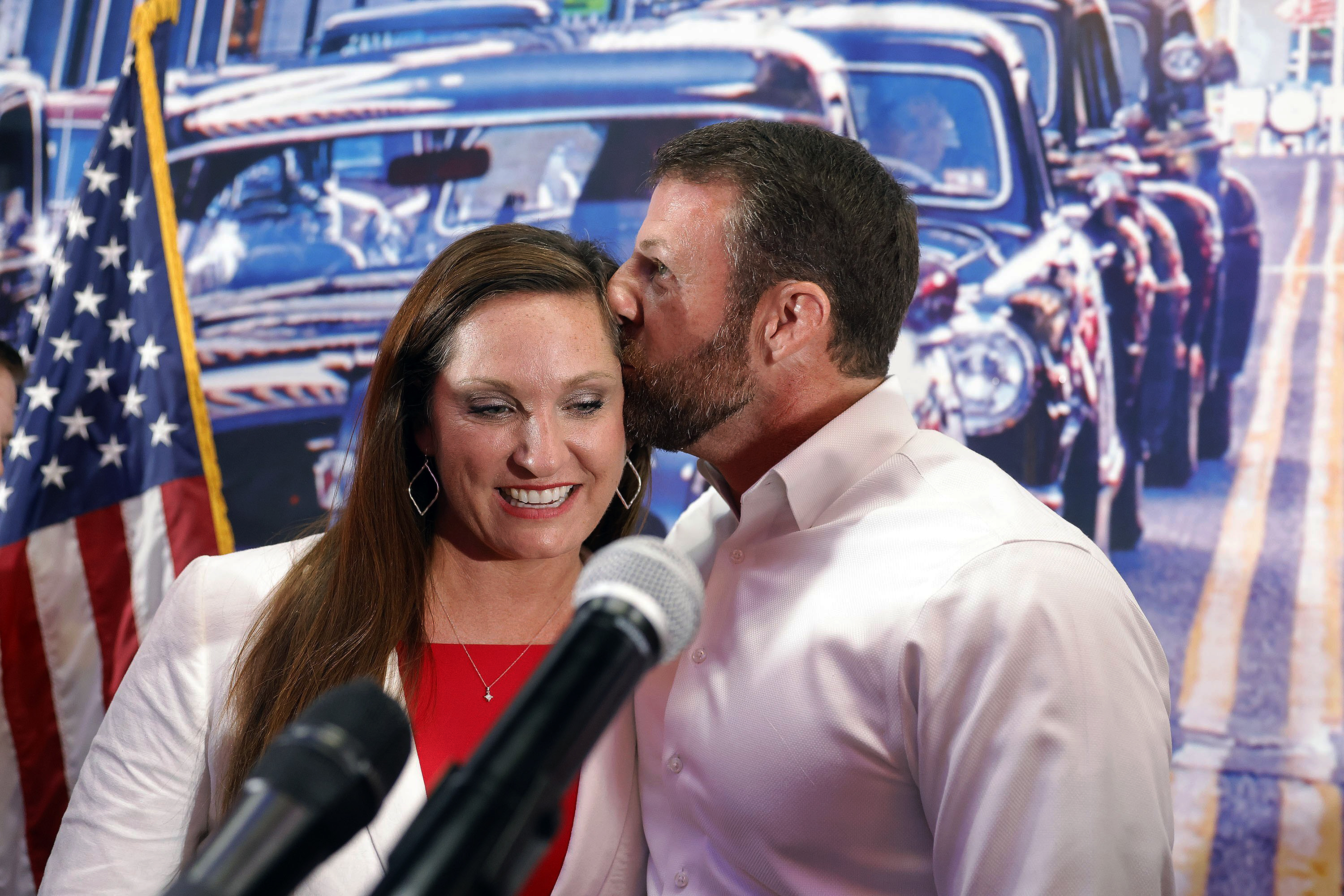 Markwayne Mullin's Family: Who Are His Wife and Six Kids?