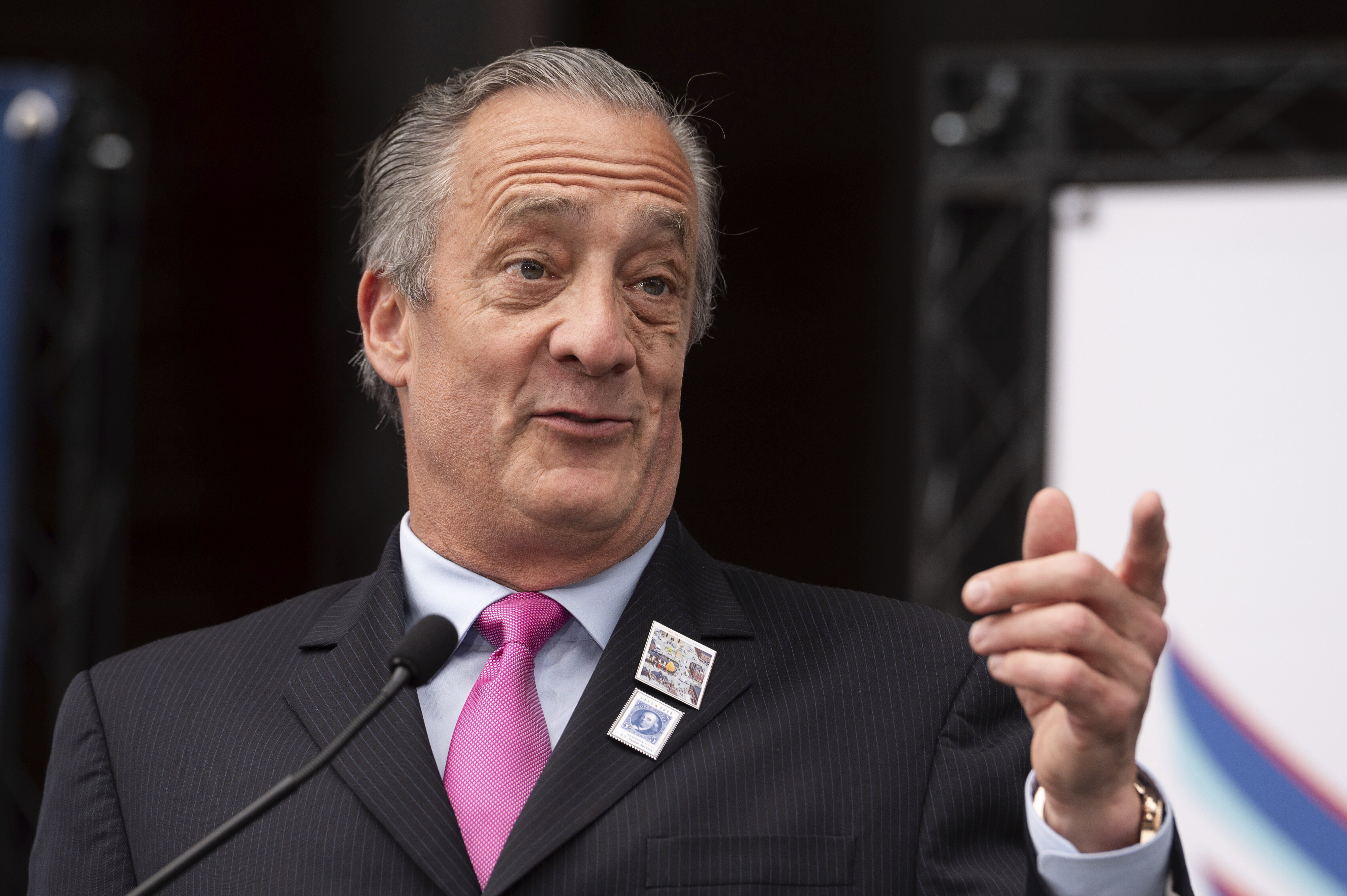 USPS Plans New Shipping Surcharge As Postmaster Warns of Cash Crunch