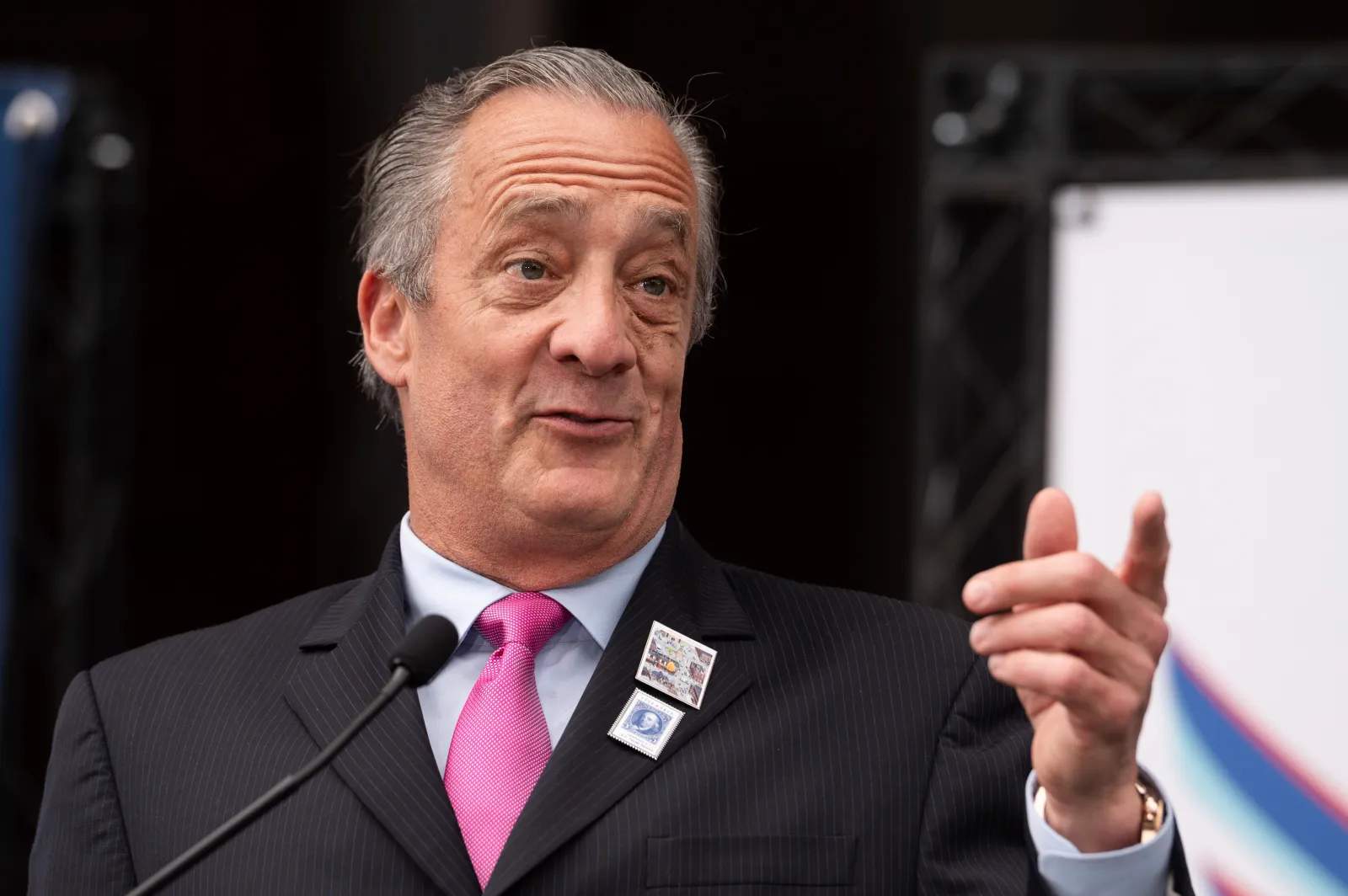 USPS Plans New Shipping Surcharge As Postmaster Warns of Cash Crunch