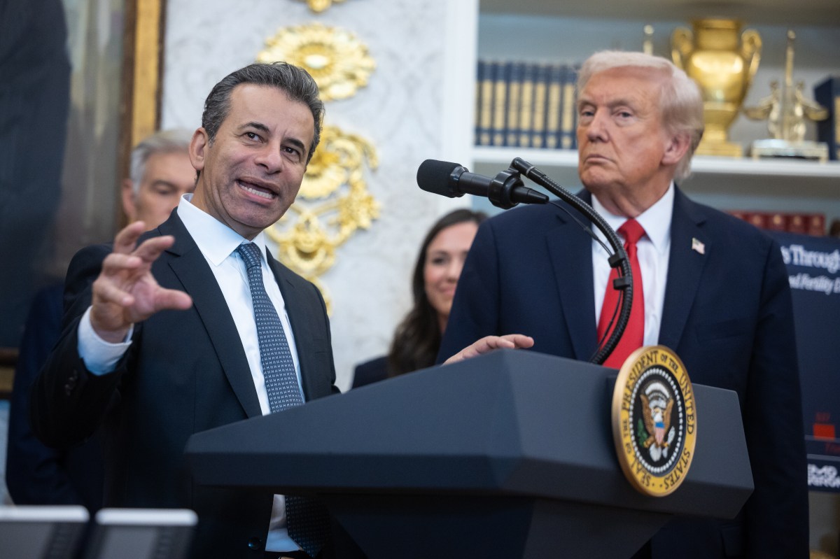 FDA Under Scrutiny: 4 Issues Facing Beleaguered Agency