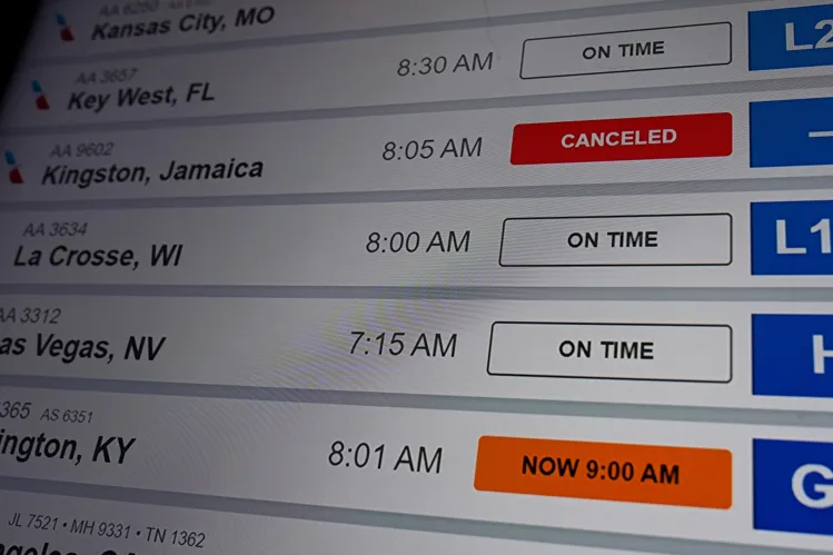 Thousands of Flights Cancelled, Over 10,000 Delayed Amid Severe Weather ...
