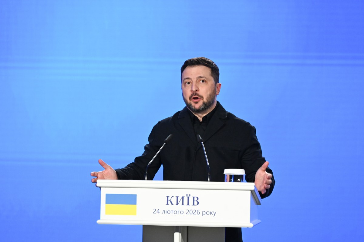 Iran War: Ukraine sends military personnel to Gulf, Zelensky says
