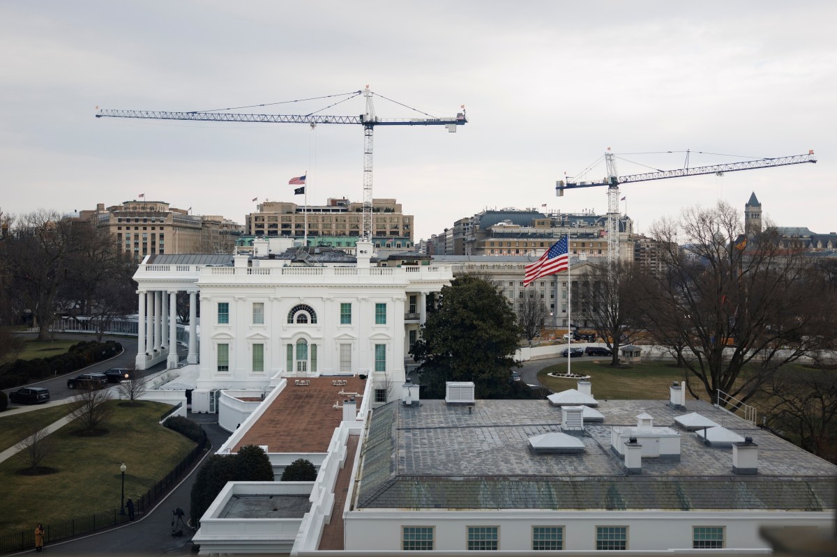 Trump’s White House ballroom plan draws skepticism from architects
