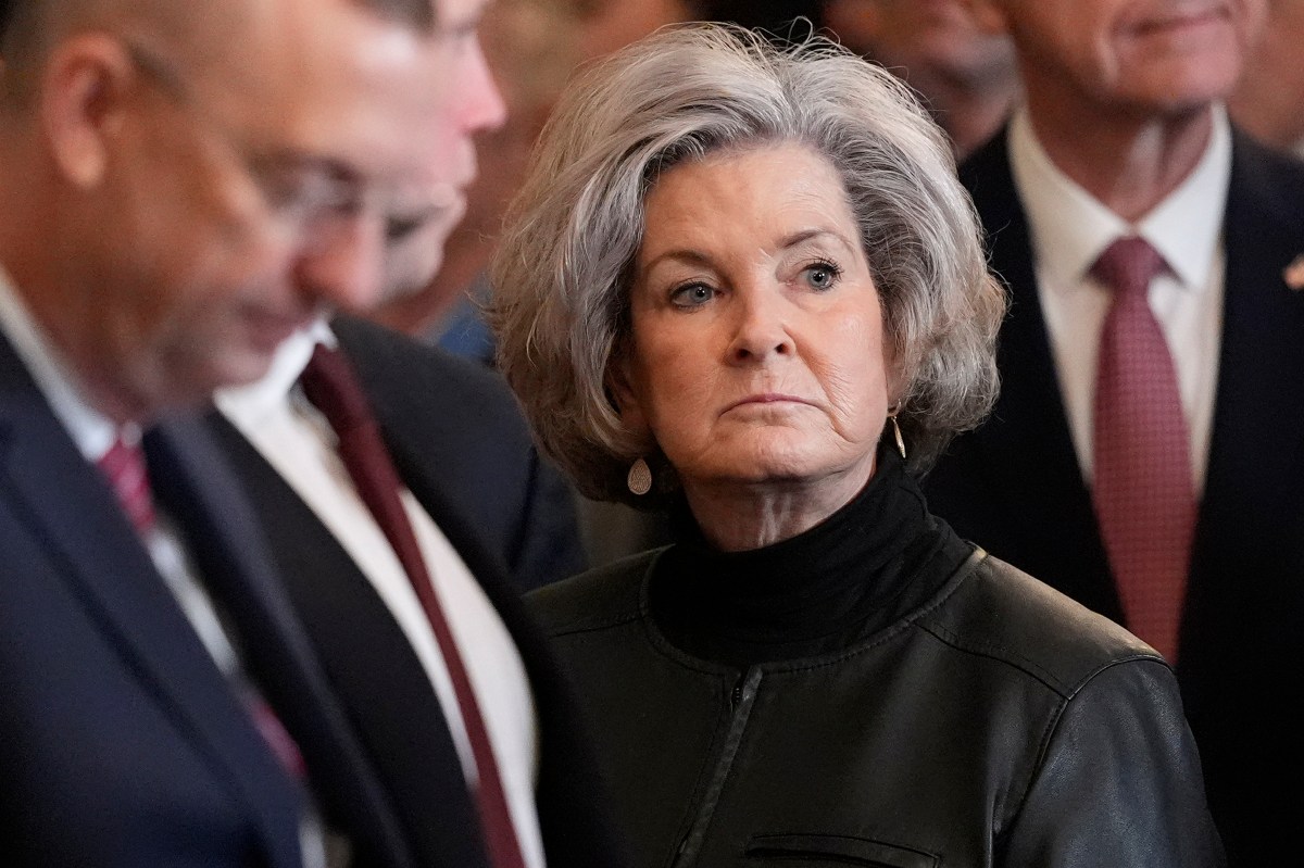 Donald Trump revela diagnóstico de câncer de mama de Susie Wiles: o que saber