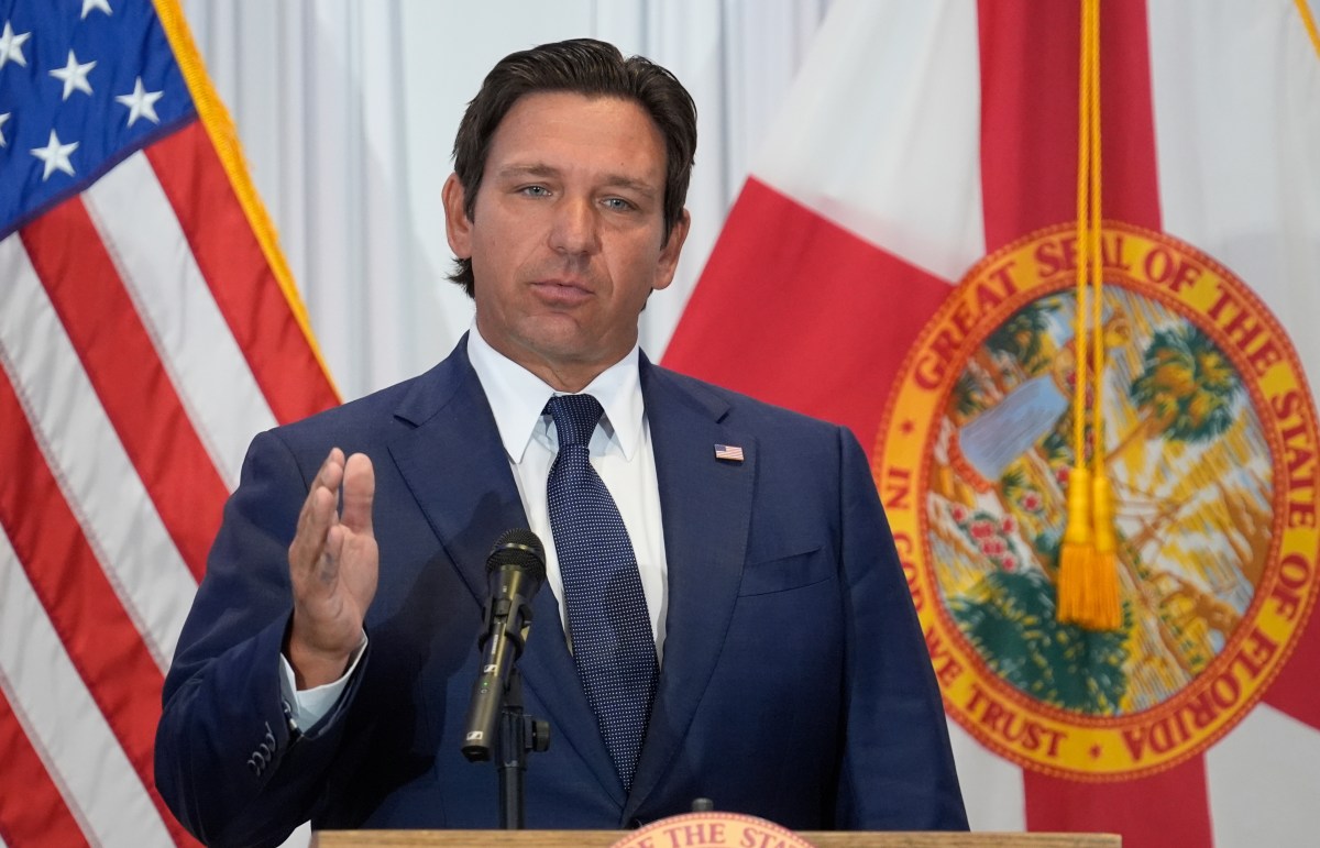 Ron DeSantis compartilha atualização sobre o aumento dos preços do gás na Flórida.