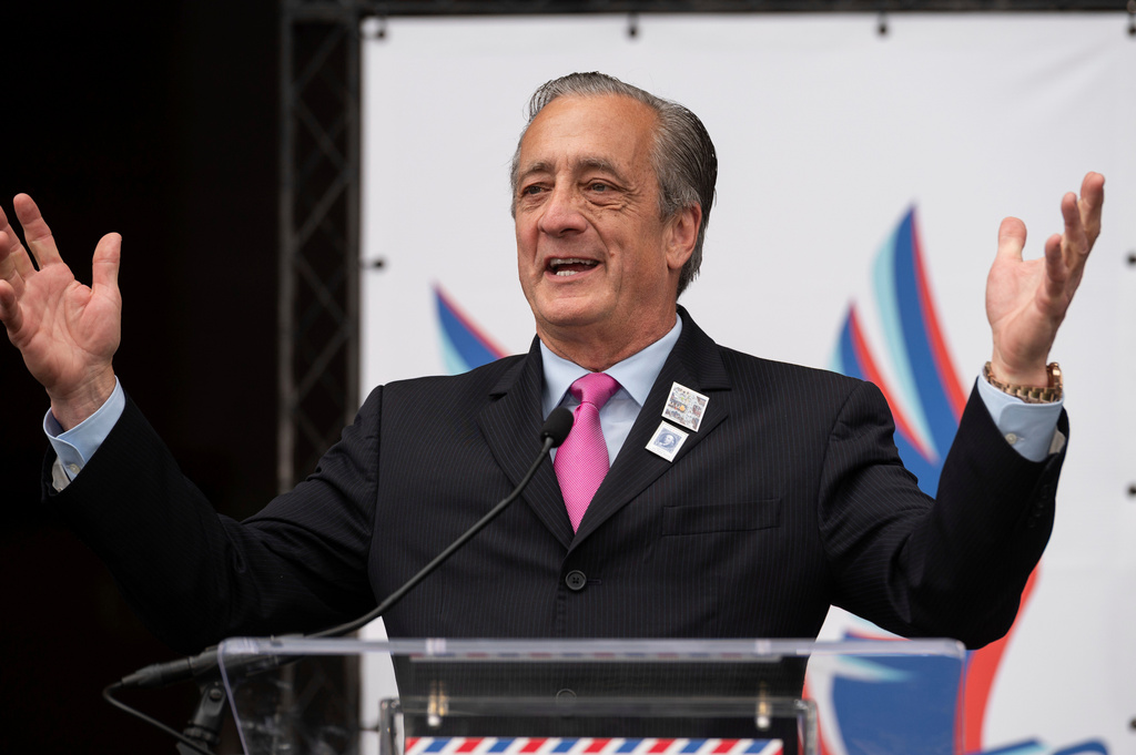 USPS enfrenta ameaça financeira enquanto o postmaster avisa ‘O fim do serviço postal como o conhecemos’