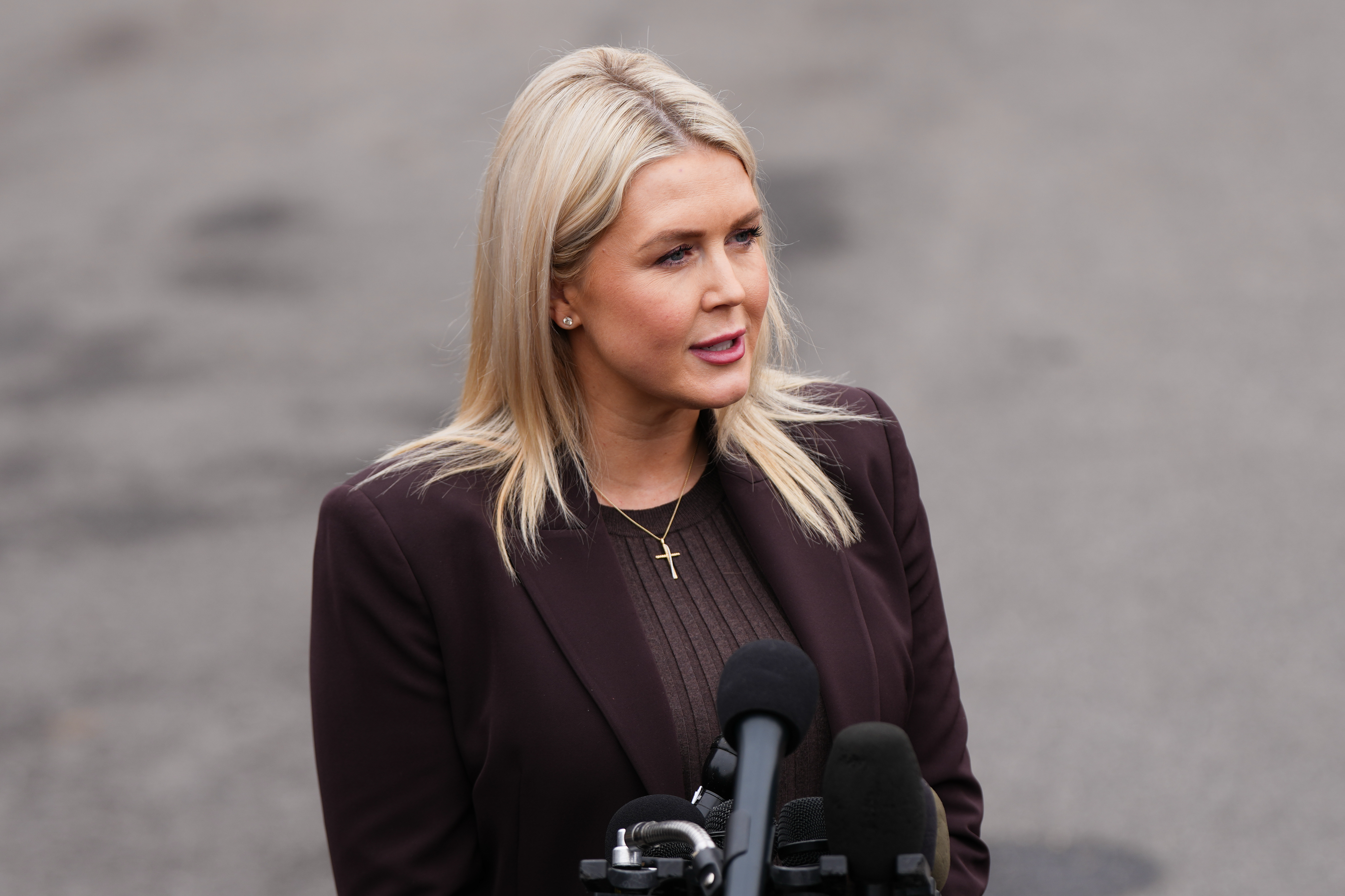 White House Reacts to Report Russia Helping Iran