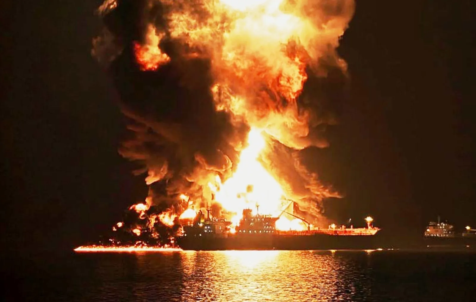 Iran War Live:  One Killed in Iran Ship Attacks, Oil Spikes