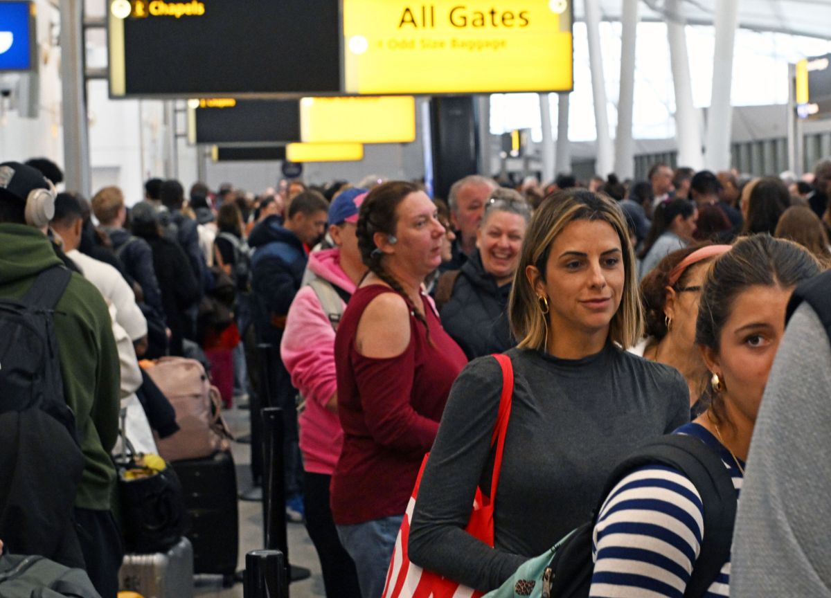 TSA Delays: List of Airlines That Let You Rebook For Free