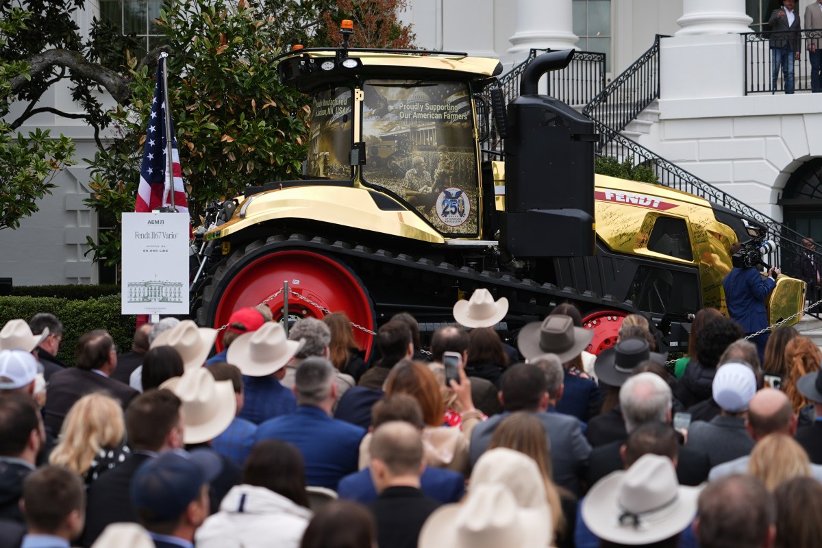 GOP lawmaker slams Trump admin for "riffing on a porn site"