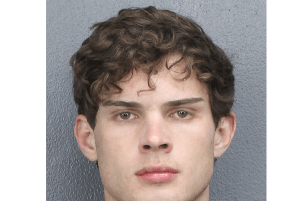 Viral "looksmaxxing'" influencer Clavicular arrested on battery charges