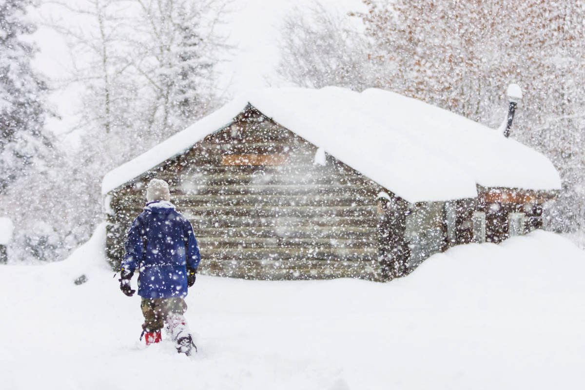 Heavy Snow Warning As 13 Inches To Strike: ‘Very Difficult’