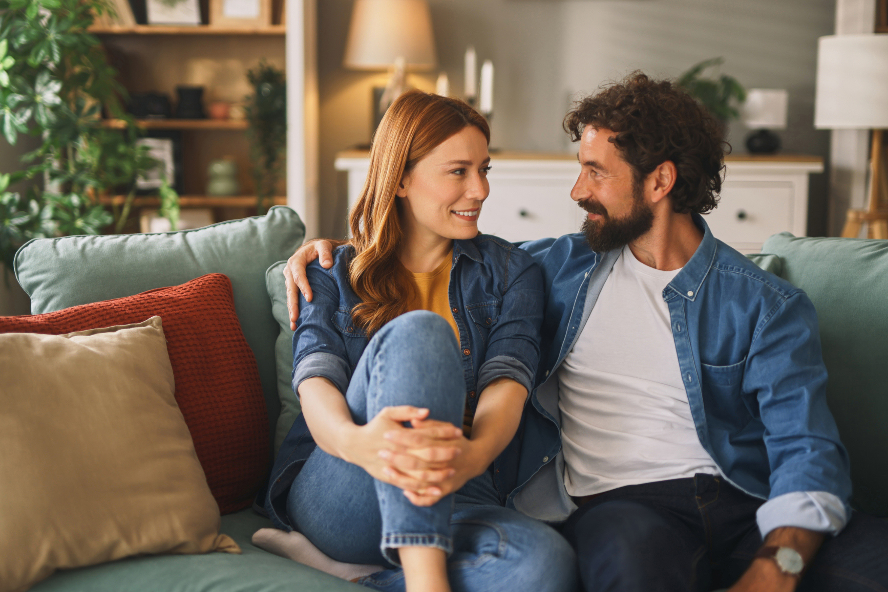 Woman Texts Husband About ‘Rough Day’—No One Can Cope With His Response