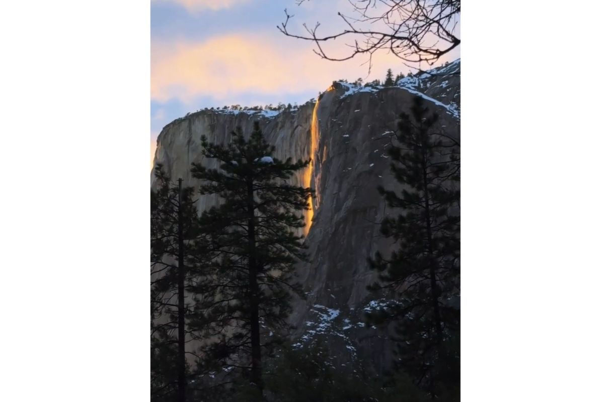 Yosemite Visitor Captures Rare ‘Firefall’ Phenomenon at Top of El Capitan