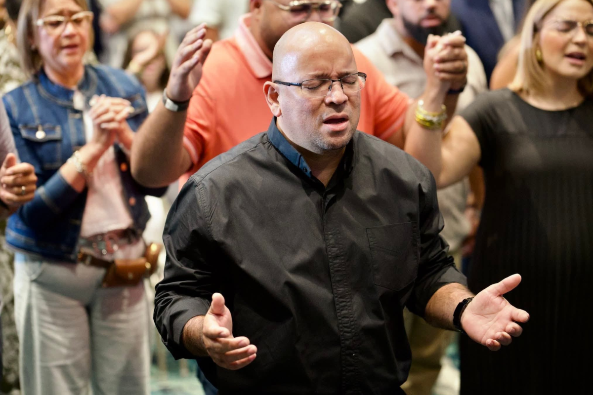 Pastor detained by ICE denied bible delivery in custody—Church group