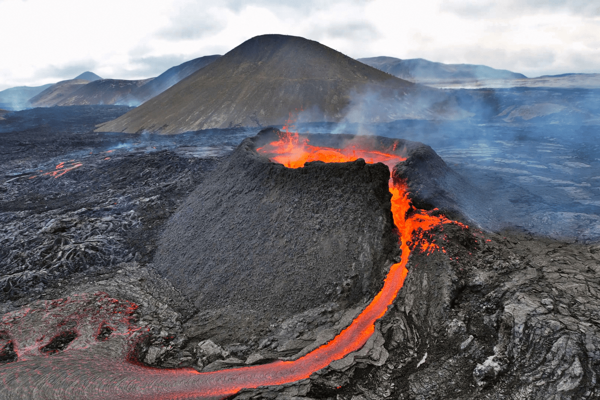 Unveiling the Secrets of an Active Volcano: A Groundbreaking Discovery