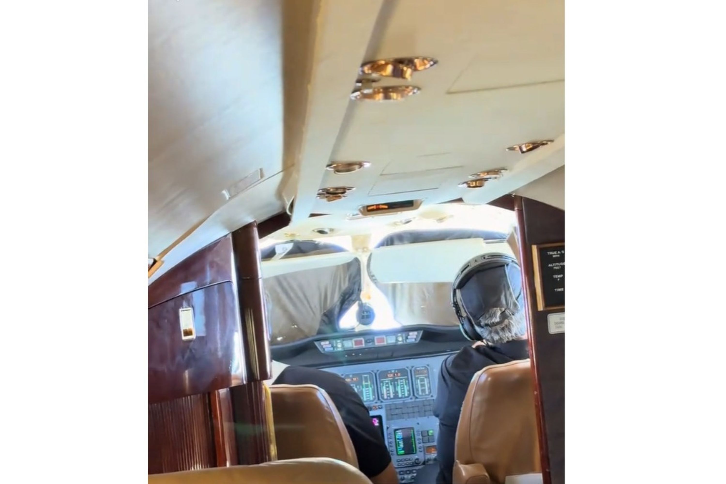 Plane Passenger in Shock at Reason Pilot Has Windshield Completely Covered