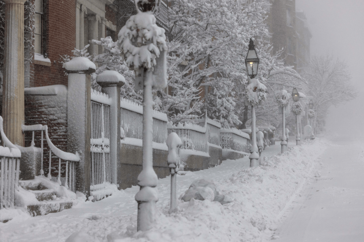 List of School Closures, Delays Friday As Snow Strikes - Newsweek