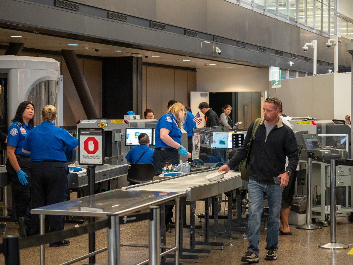 TSA Wait Times Surge Amid DHS Shutdown: What Prediction Markets Reveal