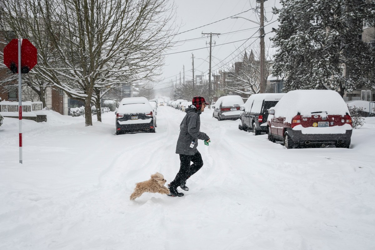 Heavy Snow Warning as up to 4 feet to strike: 'Delay all travel'