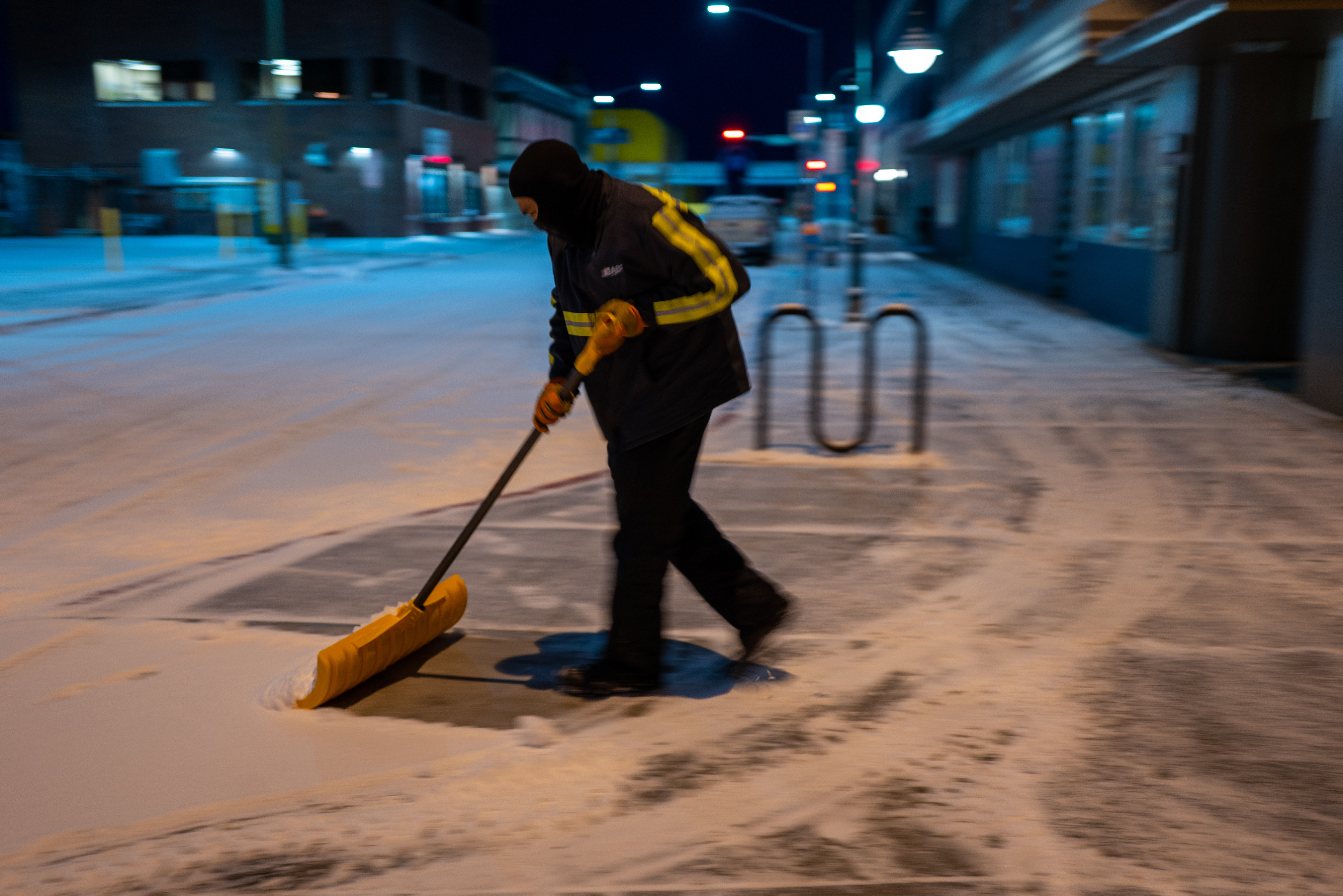 Heavy Snow Warning As up to 6 Inches To Hit—‘Hazardous Conditions’