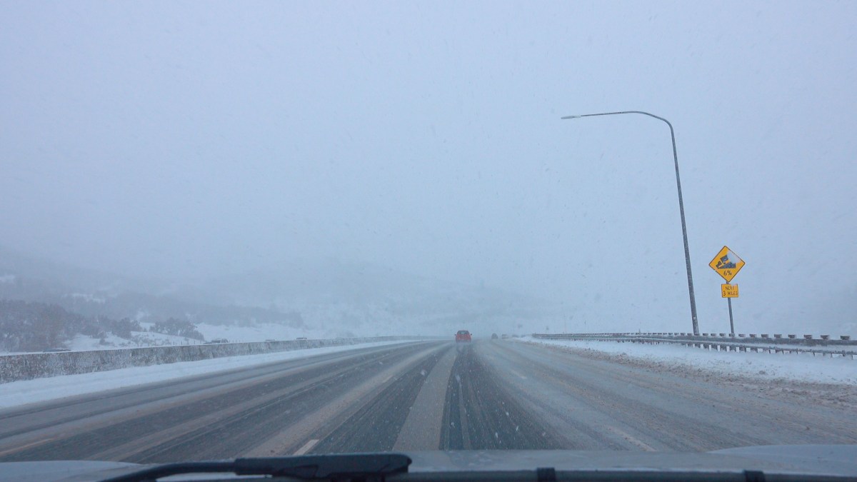 Heavy snow warning as 20 inches set to hit