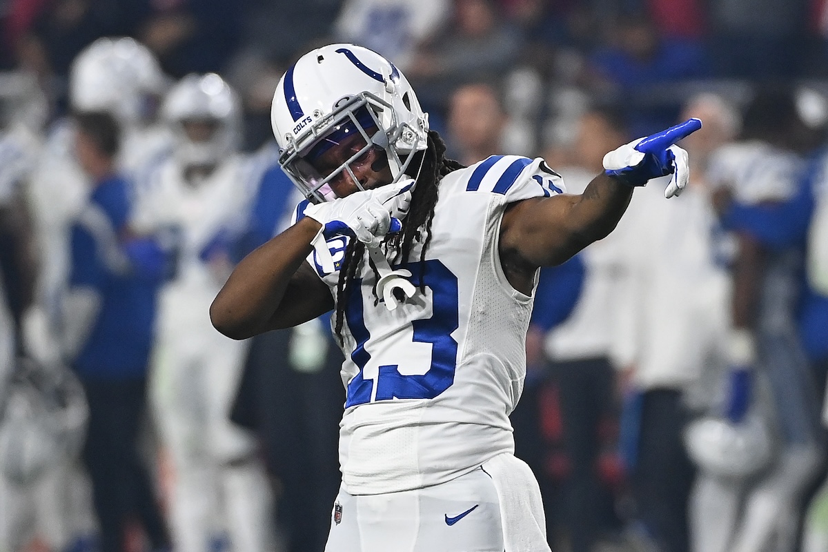 TY Hilton anuncia aposentadoria com mensagem para Colts e Cowboys