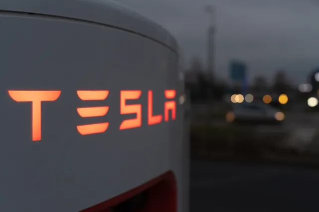 Tesla’s Driverless Cybercab Spotted in LA, Immediately Gets Roasted