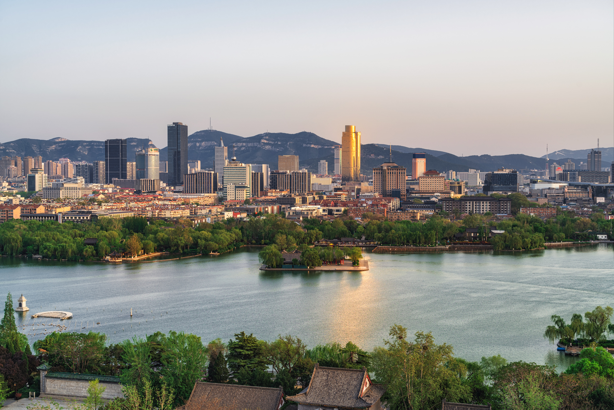 China’s Record-Breaking Underwater Tunnel Reaches Major Milestone