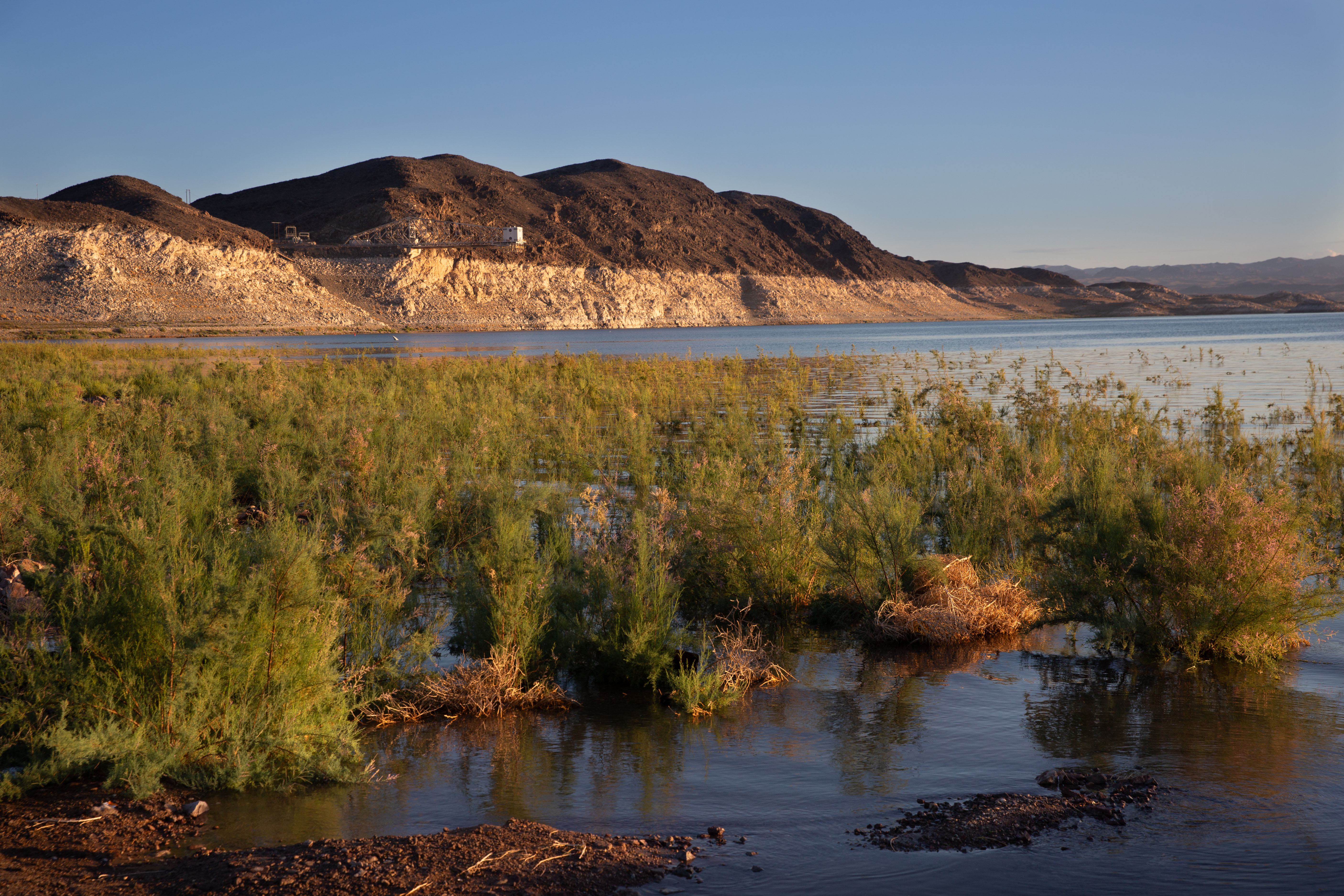 Lake Mead Warnings Issued as Trails Closed
