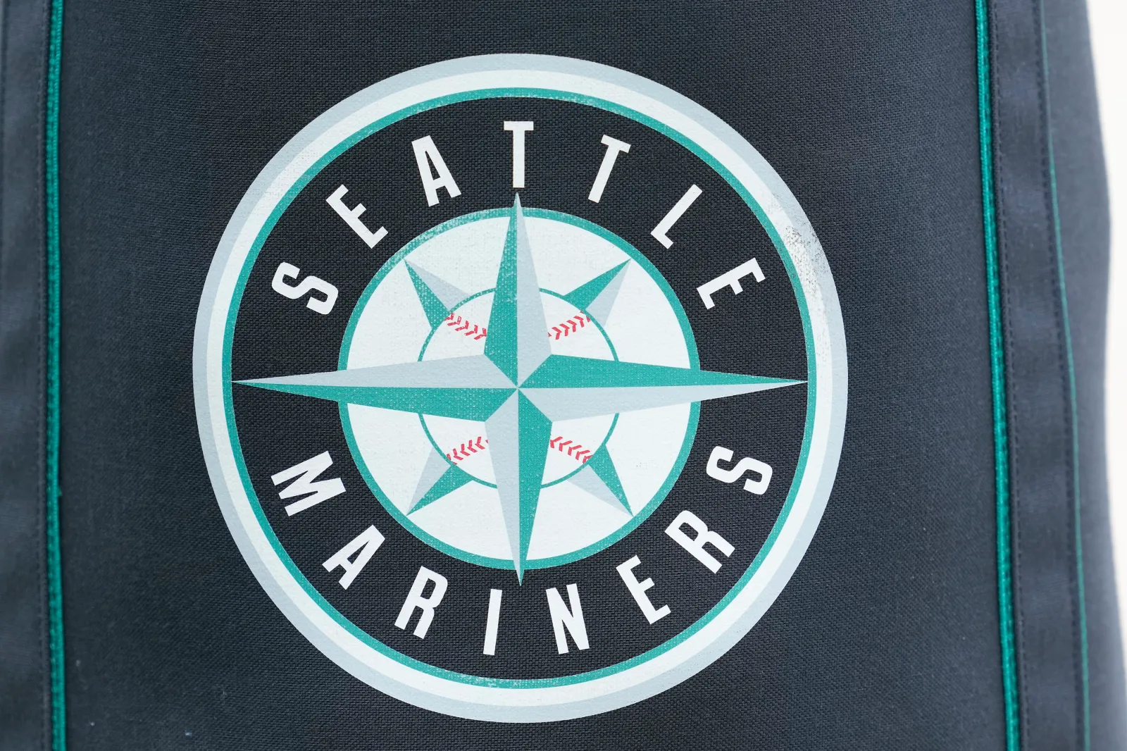 Mariners Welcome Jacob Nottingham Back as Catching Depth Grows