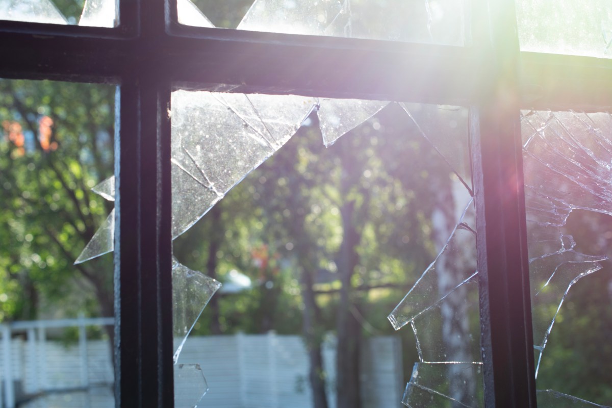 Warnings issued as more than 1 million told avoid windows for 18 hours