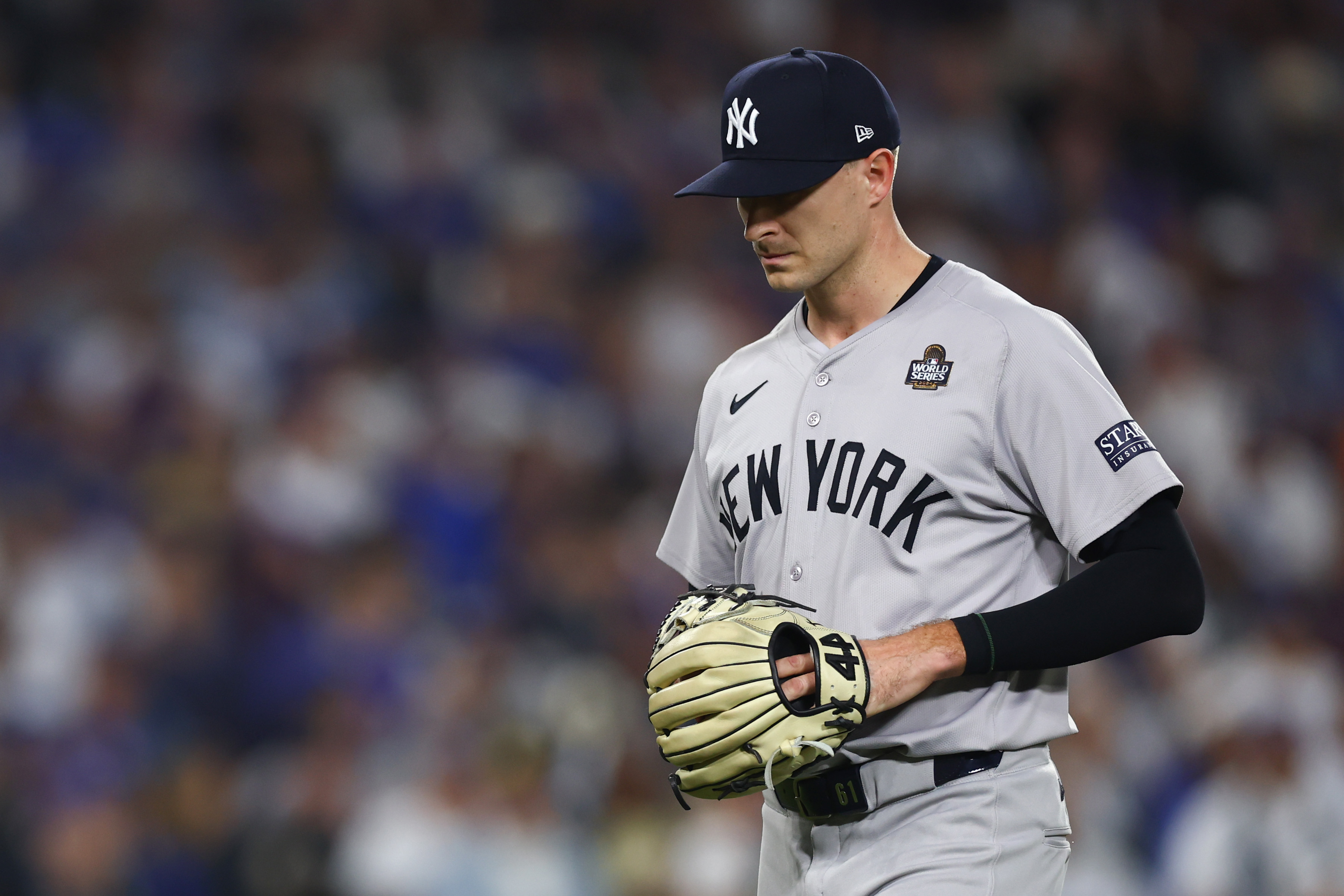 Dodgers Sign Ex-Yankees Reliever As Opening Day Approaches