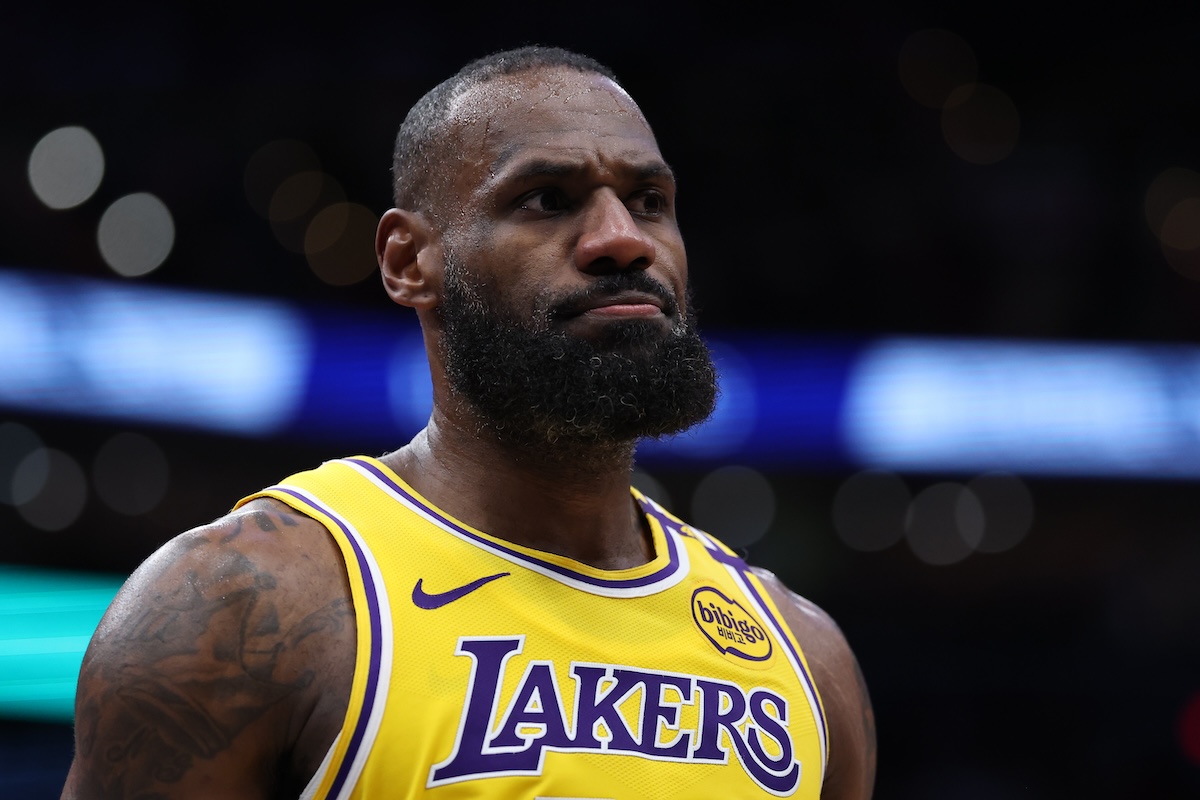 Lakers' LeBron James Could Break Another Kareem Abdul-Jabbar Record vs Cavs