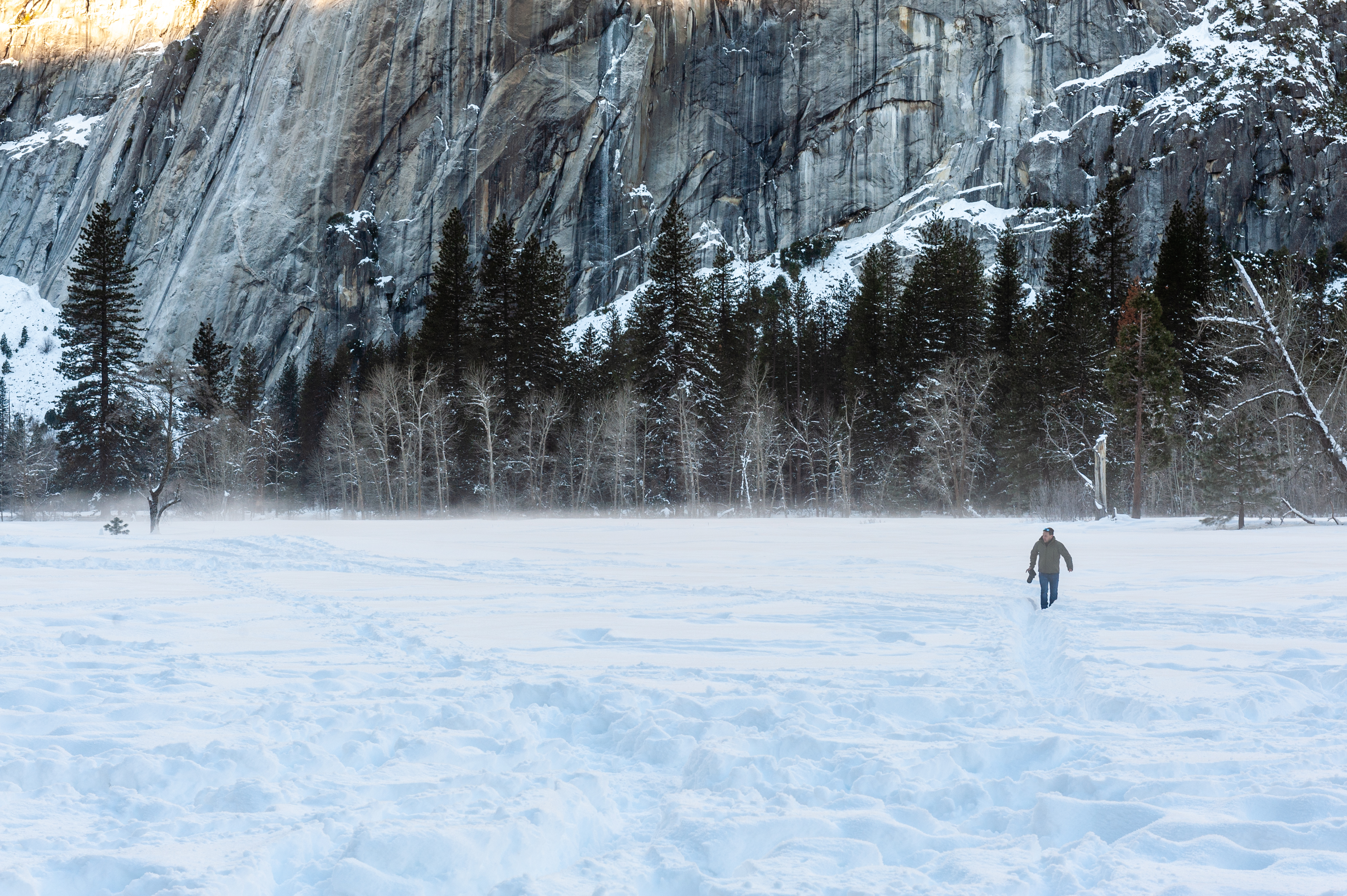 Heavy Snow Warning As 20 Inches To Strike: 'Avoid Travel'