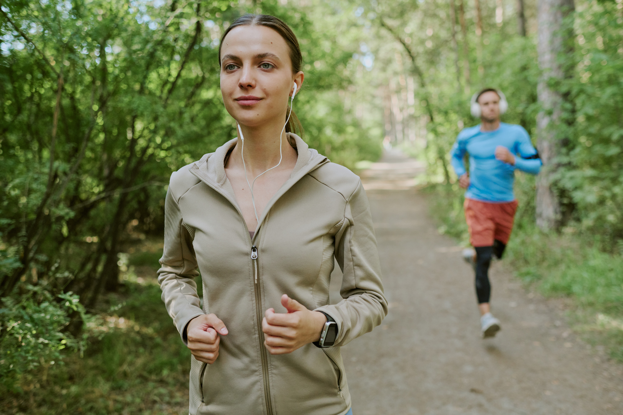 Man Goes For Jog on Trail—Not Ready For Woman's 'Uncomfortable' Reaction