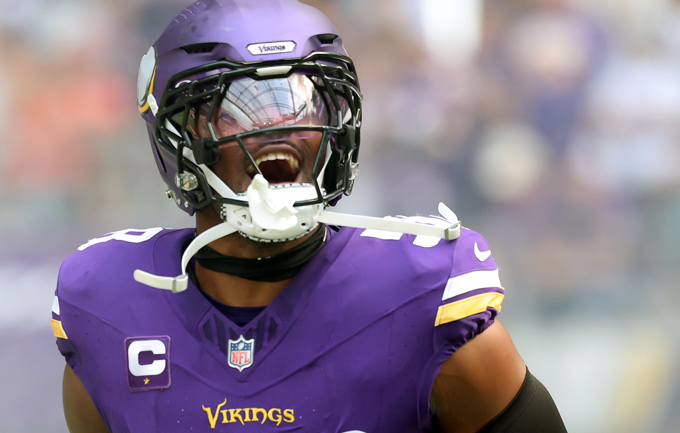 Eagles-Vikings Have Discussed Blockbuster Trade for $76 Million Pro Bowler