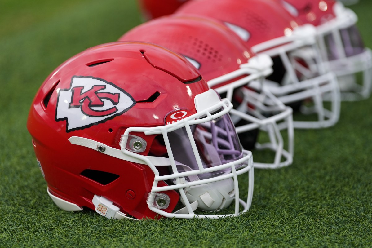 Chiefs Linked to Blockbuster Trade With Super Bowl Contender Chiefs Linked to Blockbuster Trade With Super Bowl Contender