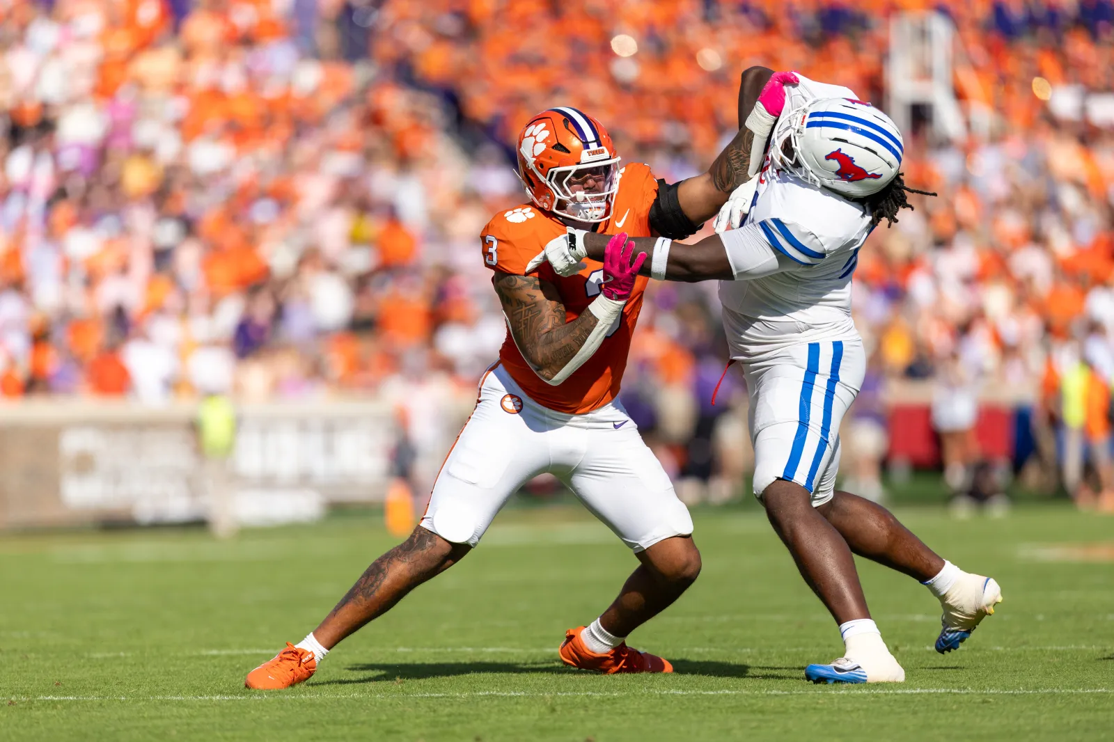 49ers Eye Clemson's T.J. Parker: A Pass-Rushing Power Play for Super Bowl Dreams