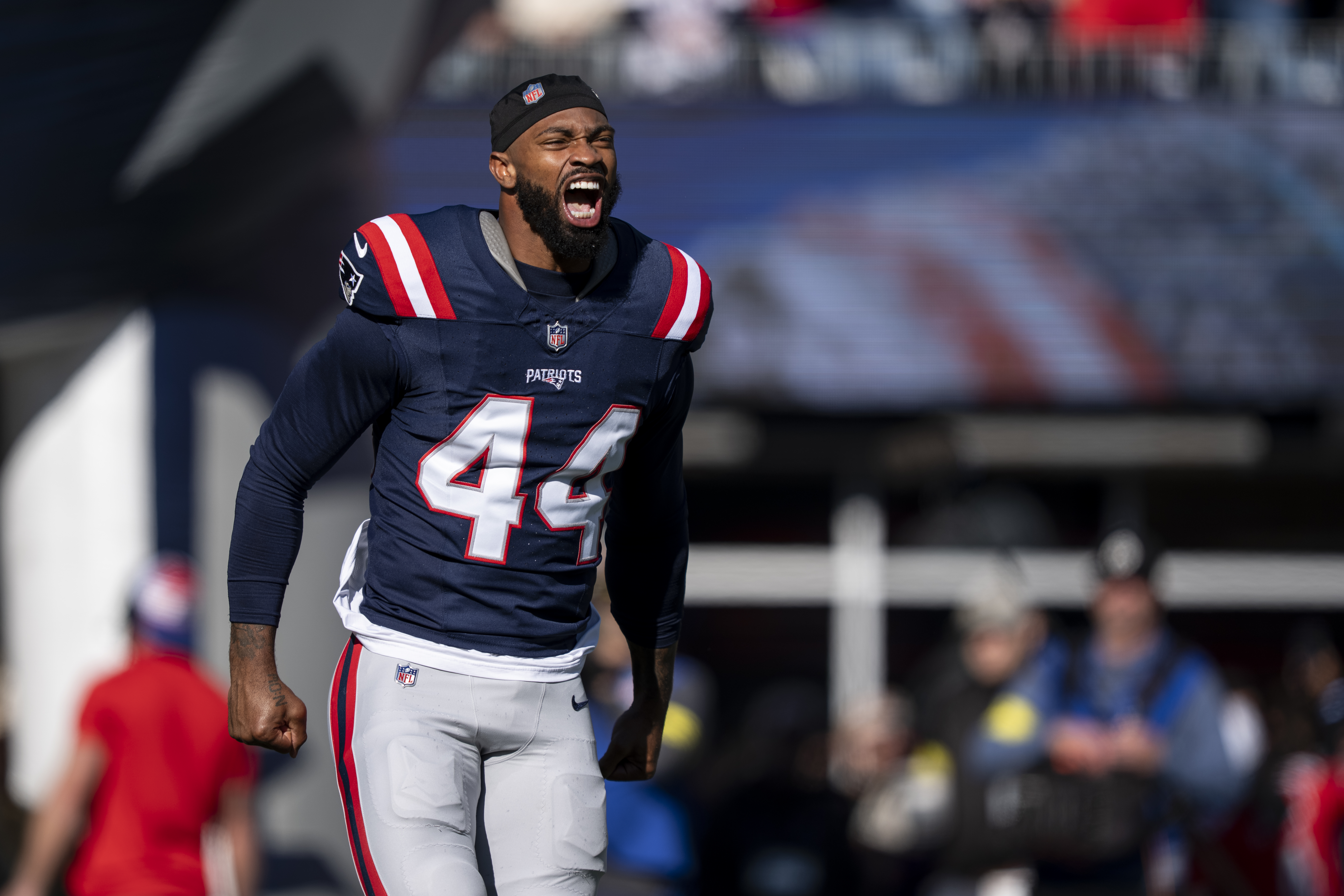 K'Lavon Chaisson Agrees to Deal with Commanders