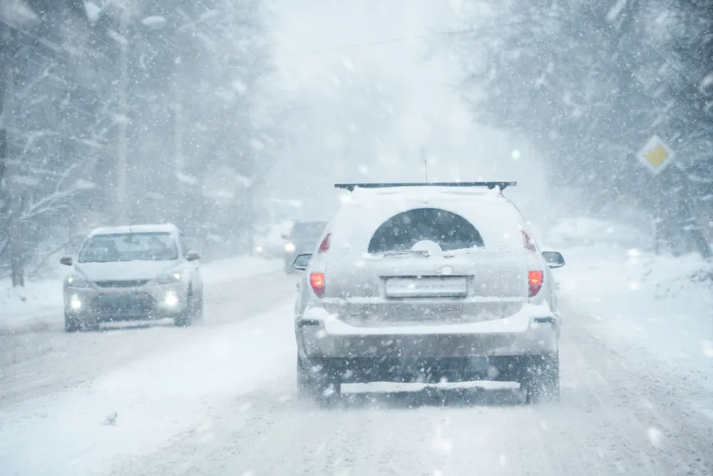 Heavy Snow Warning as 10 Inches to Hit: ‘Delay All Travel’ - Newsweek