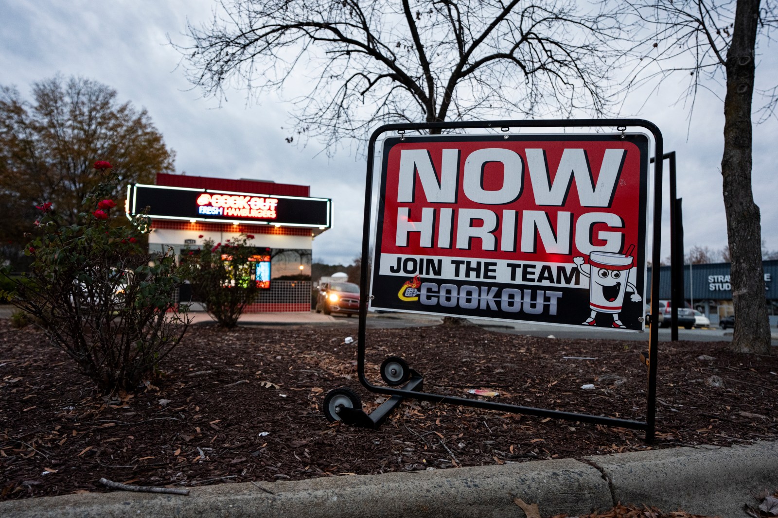 newsweek.com - Hugh Cameron - America's job market has shifted