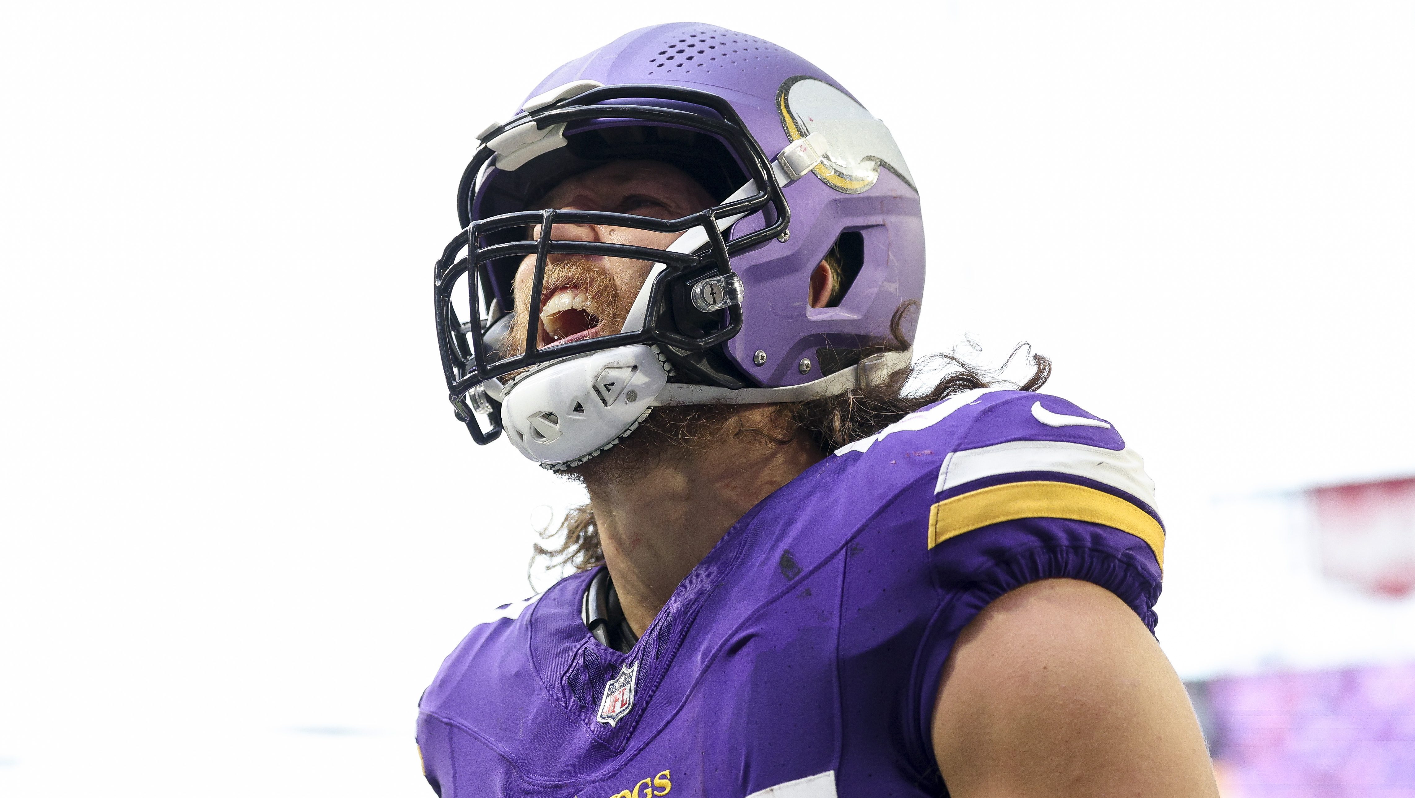 Vikings Make Final Call on TJ Hockenson Ahead of NFL Free Agency