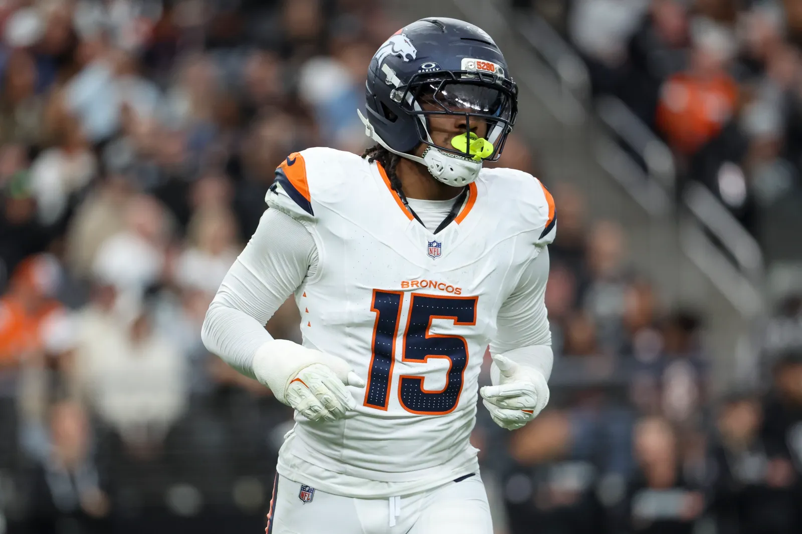 Denver Broncos LB Nik Bonitto