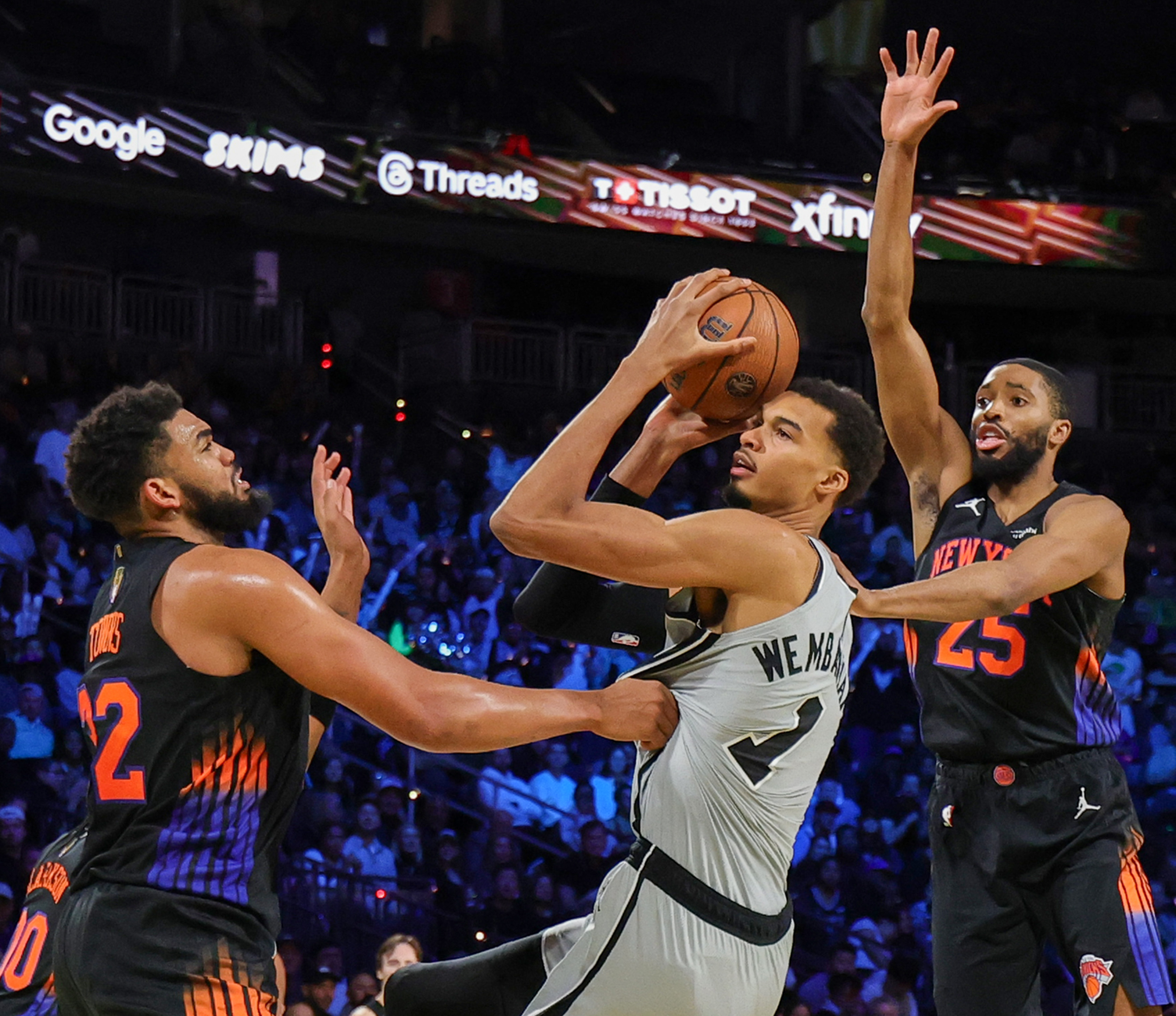 How to Watch Spurs vs Knicks: Live Stream NBA, TV Channel