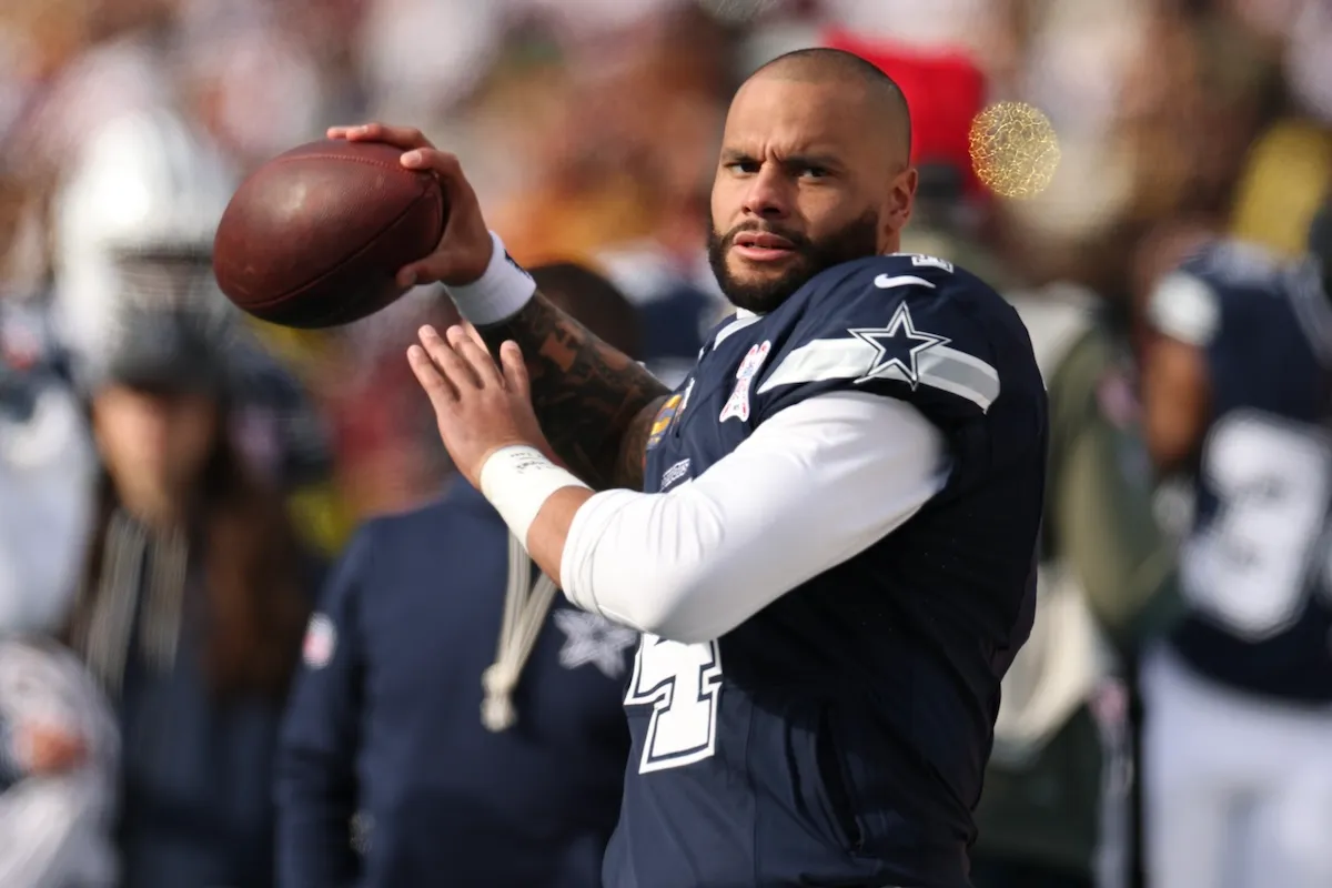 Dak Prescott, star quarterback of the Dallas Cowboys, left Karoline Leavitt speechless in a shocking moment on live television. When Leavitt belittled Prescott on air, mocking him as “just a football player who knows nothing about politics,” no one expected what would happen next.-gumi