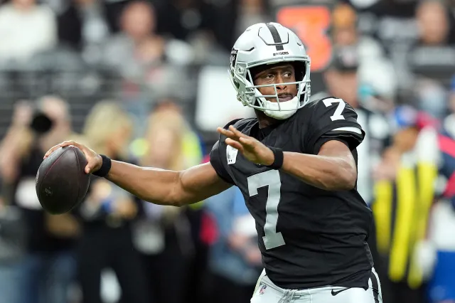 Las Vegas Raiders QB Geno Smith